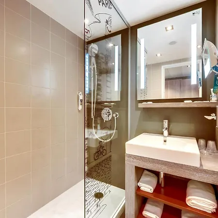 Mercure Centre Gare Montparnasse Hotel 4*