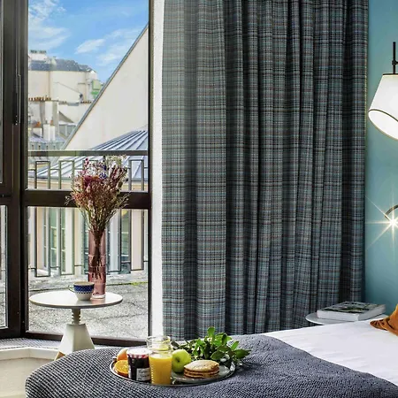 Mercure Centre Gare Montparnasse Hotel 4*