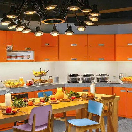 Mercure Centre Gare Montparnasse 4* Parigi