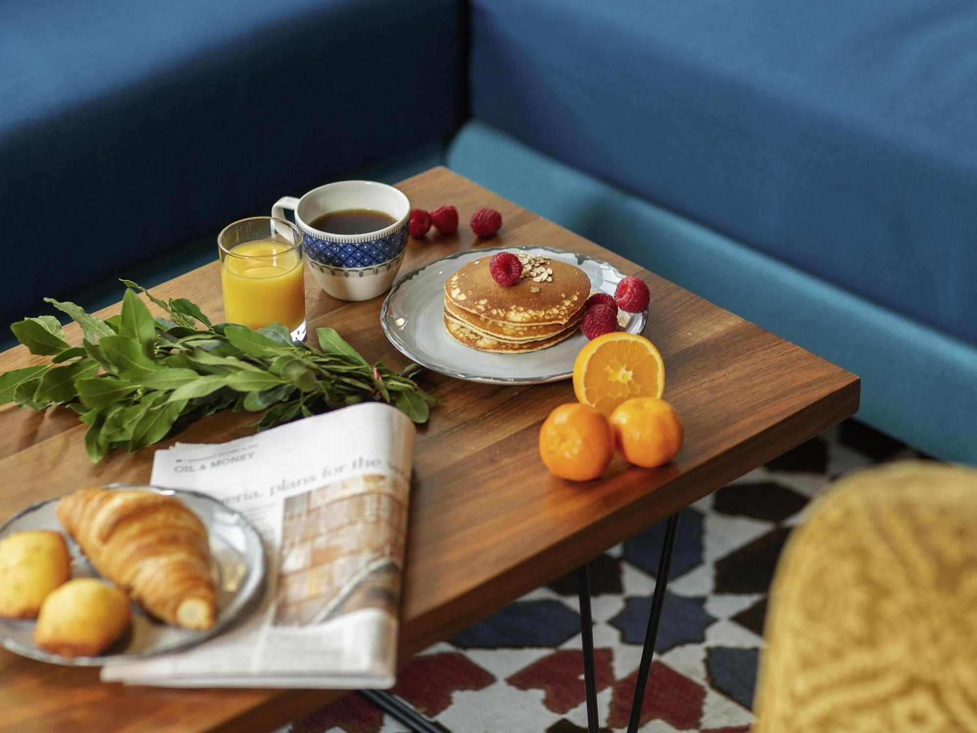 Mercure Centre Gare Montparnasse Hotel 4*