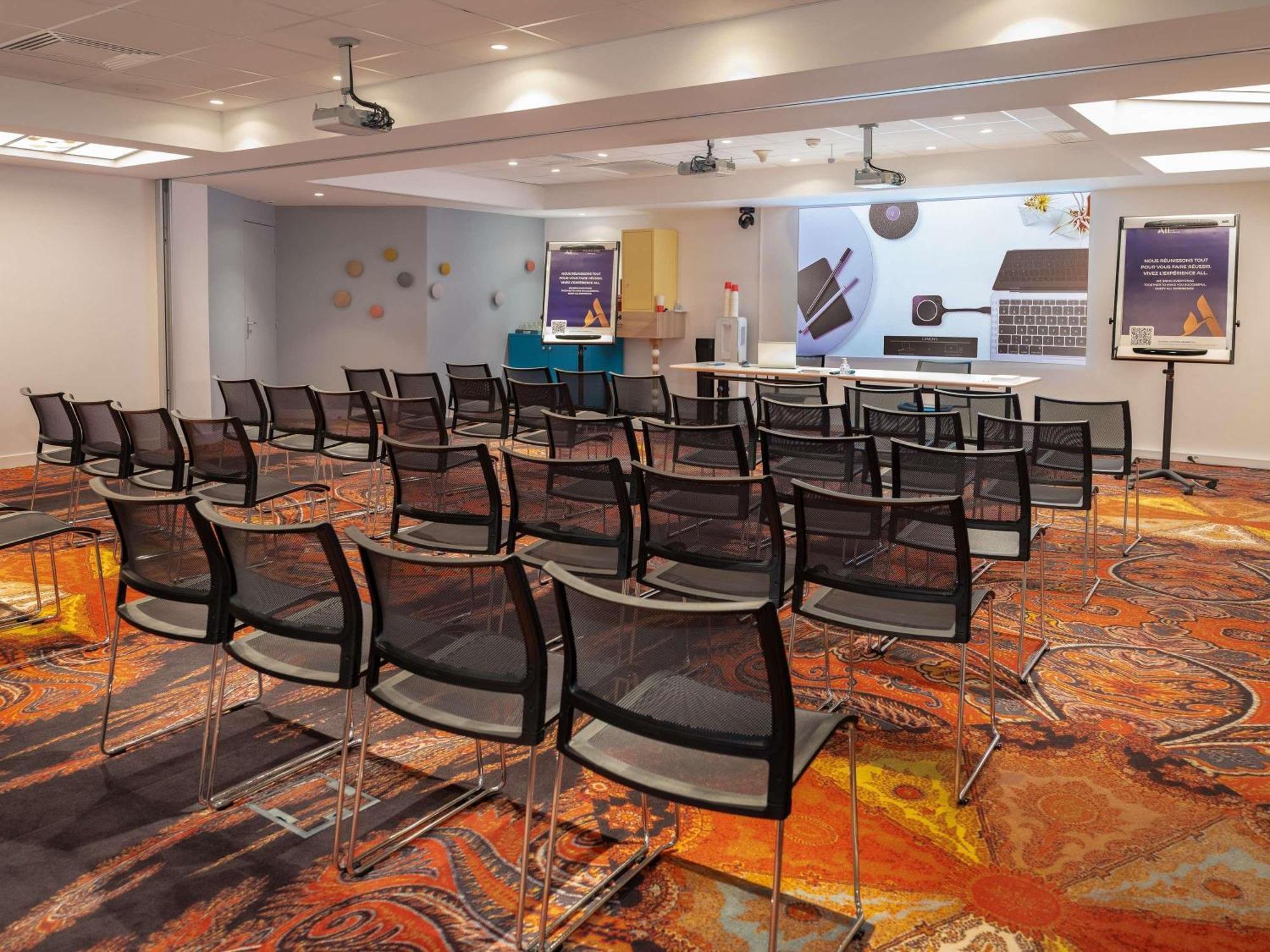 Hotel Mercure Centre Gare Montparnasse Parigi