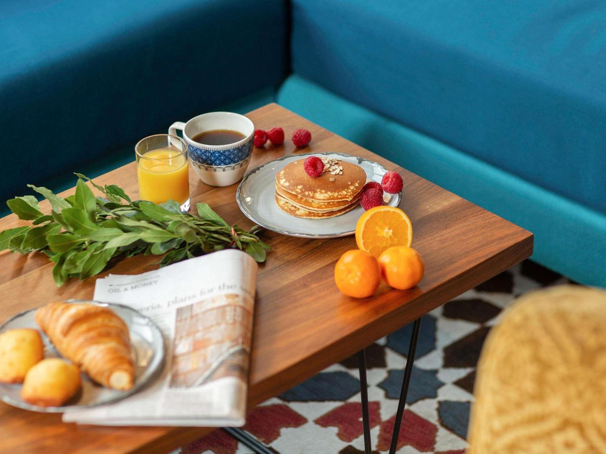 Mercure Centre Gare Montparnasse Hotel 4*